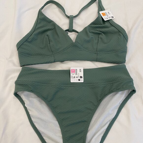Green Decathlon Swimsuit - Never worn - Picture 1 of 4